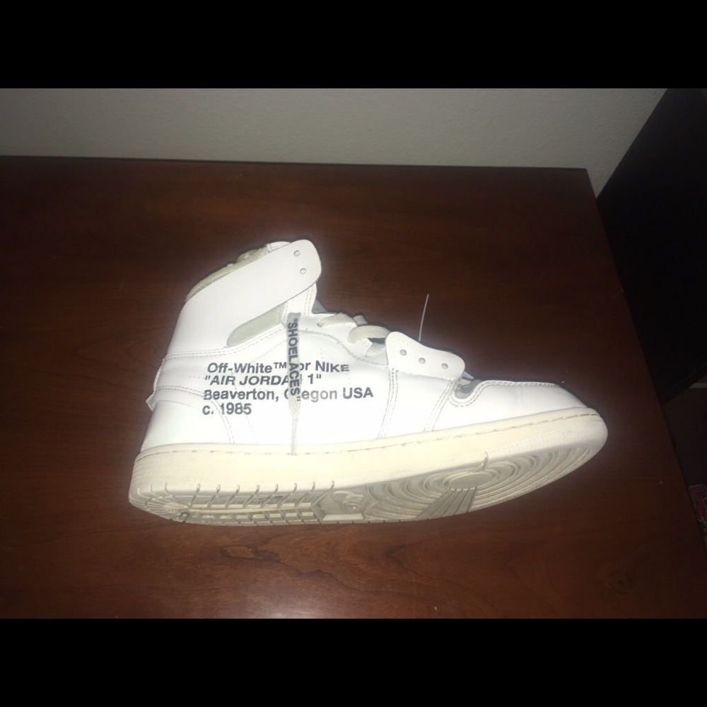 Off white Jordan 1 white